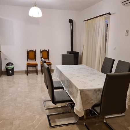 Apartman Gilan Сегет-Враница Экстерьер фото
