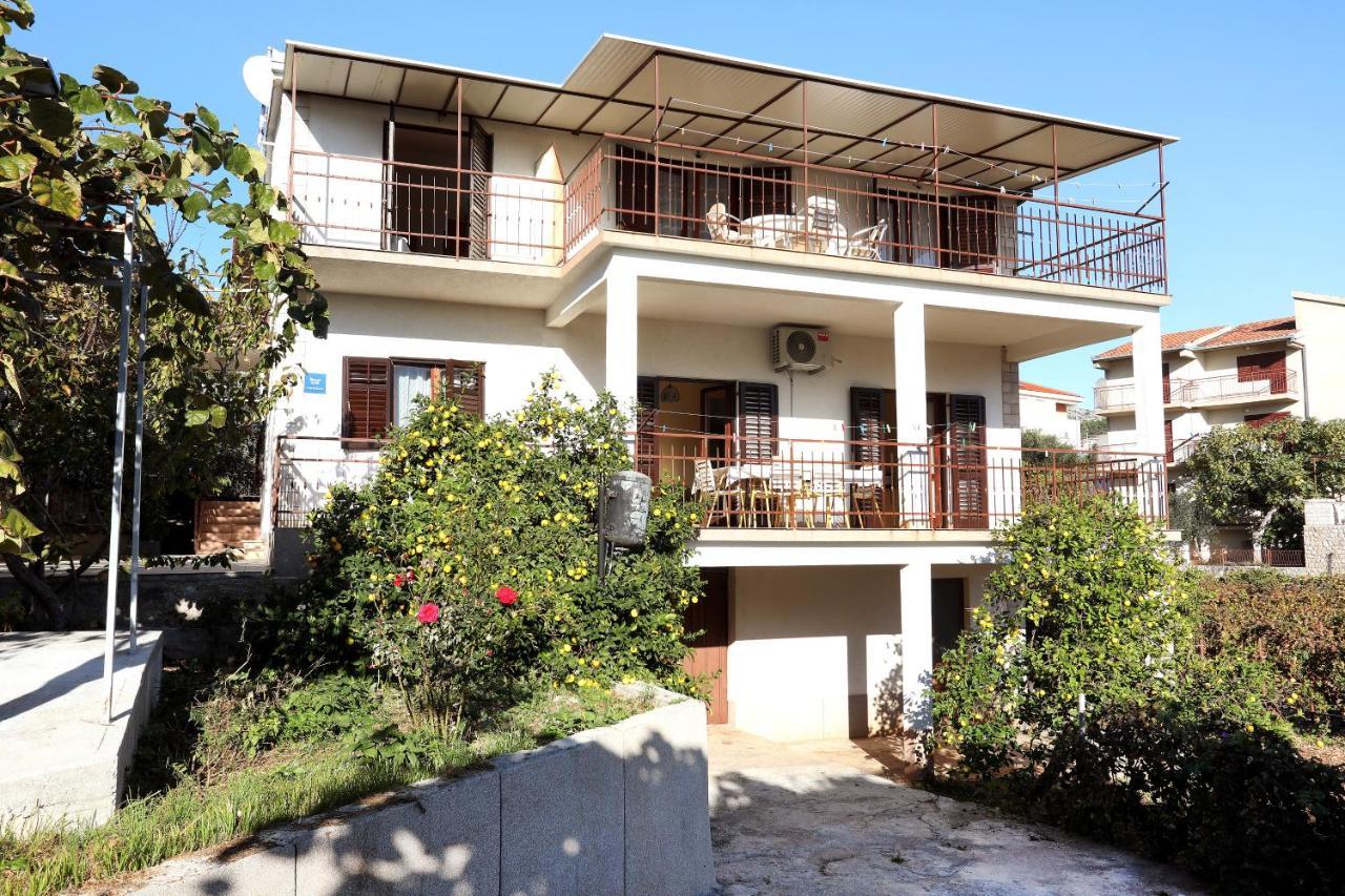 Apartman Gilan Сегет-Враница Экстерьер фото