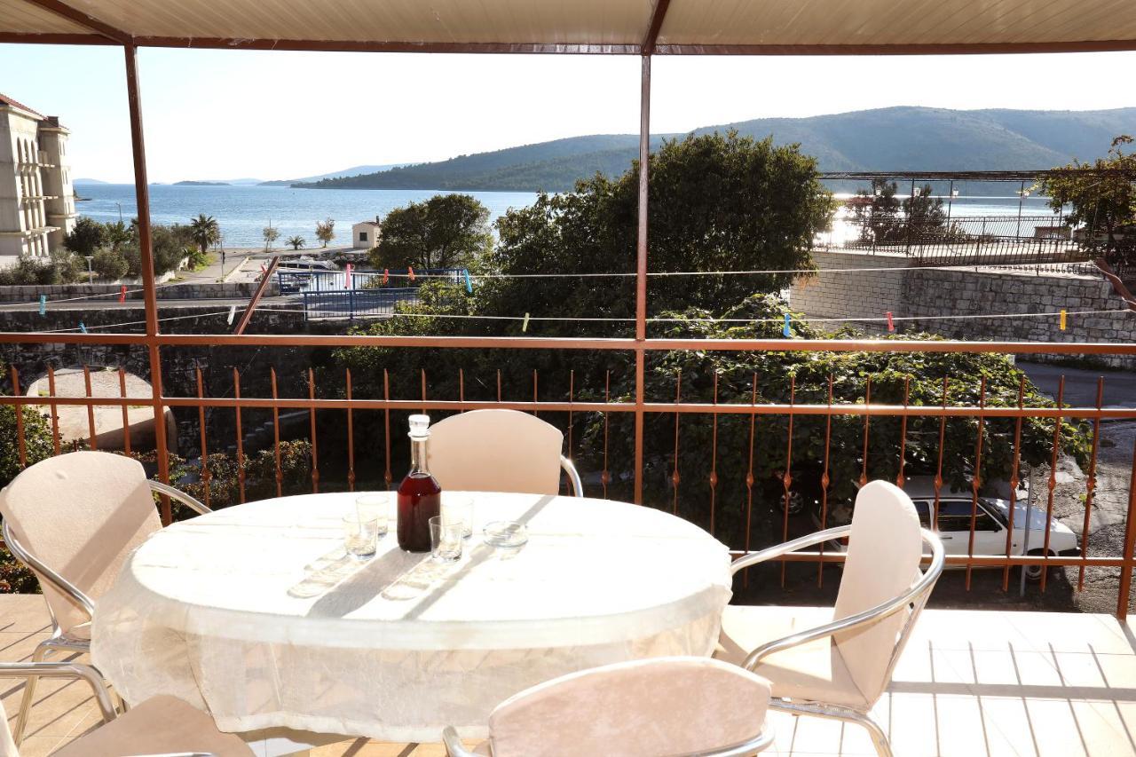 Apartman Gilan Сегет-Враница Экстерьер фото
