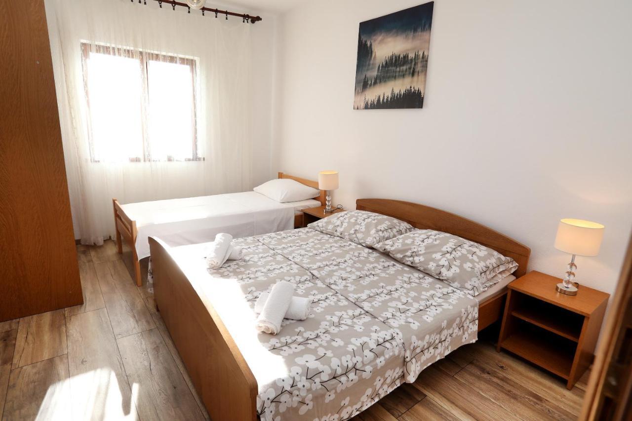 Apartman Gilan Сегет-Враница Экстерьер фото
