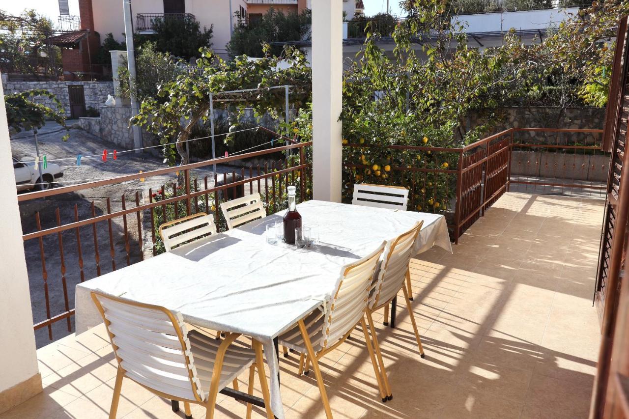 Apartman Gilan Сегет-Враница Экстерьер фото