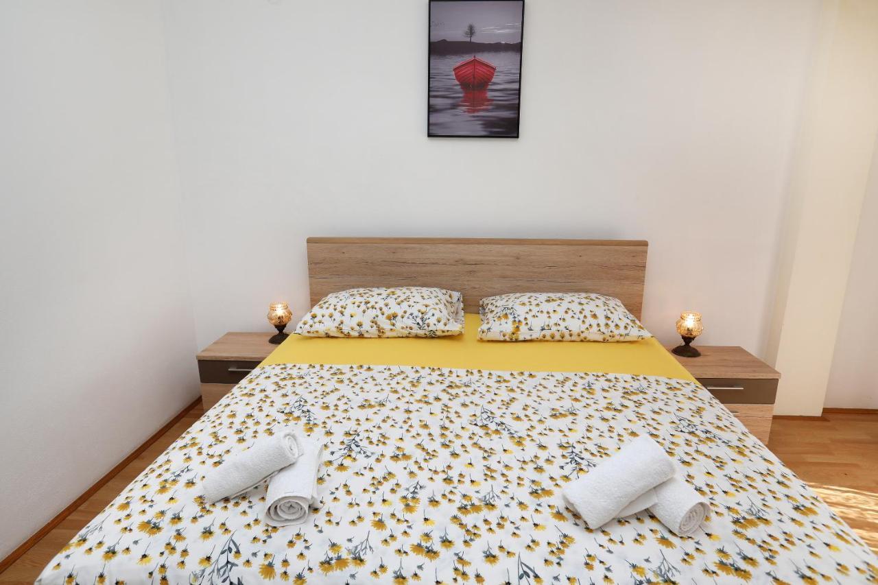 Apartman Gilan Сегет-Враница Экстерьер фото