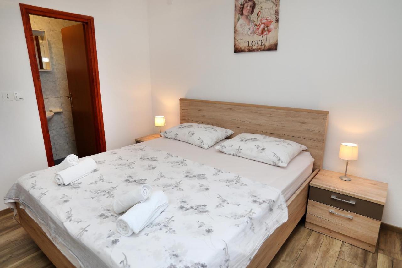 Apartman Gilan Сегет-Враница Экстерьер фото